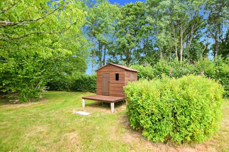 Maison sur sous-sol de 156 m2avec terrain de 4283 m2 à  ANTULLY (71) - photo 5
