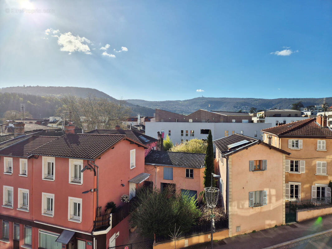 Appartement à FONTAINES-SUR-SAONE