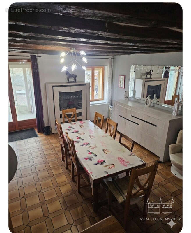 Maison 200 m² à Varennes-Les-Narcy  - photo 7