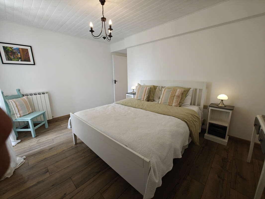 Maison à BELVEZE-DU-RAZES