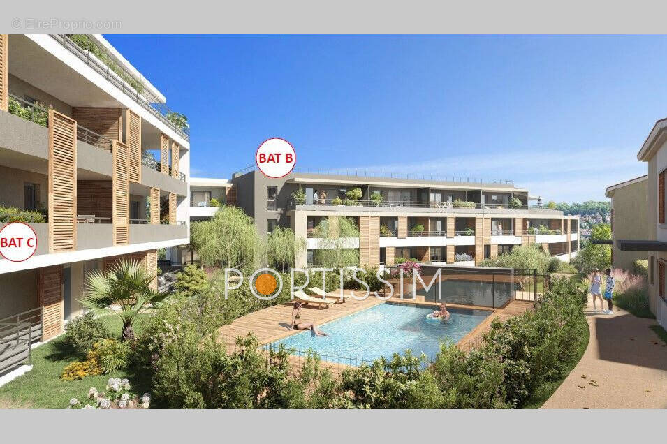 Appartement à SAINT-LAURENT-DU-VAR