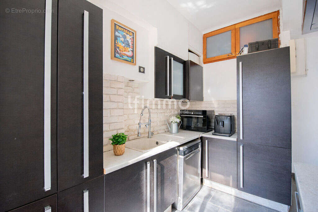 Appartement à MARSEILLE-1E