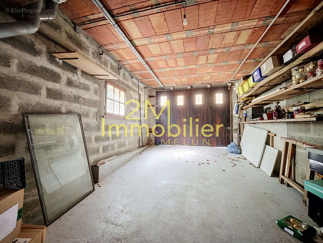 A vendre - maison de caractère - photo 10