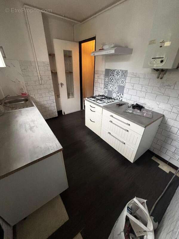   - Appartement à DRAGUIGNAN