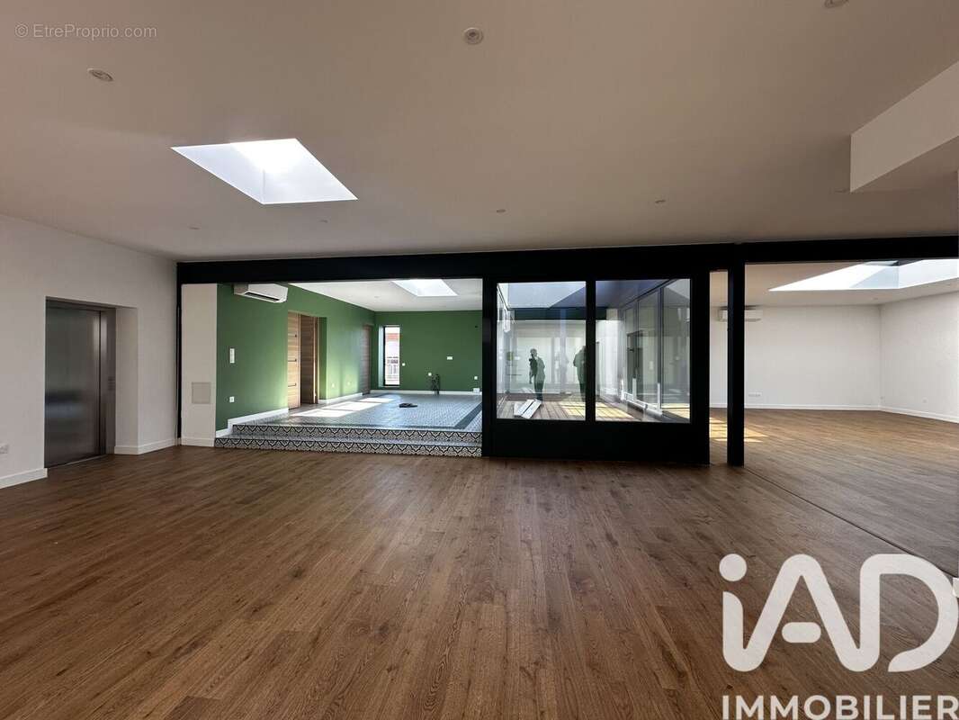 Appartement 230 m² à Douai  - photo 2