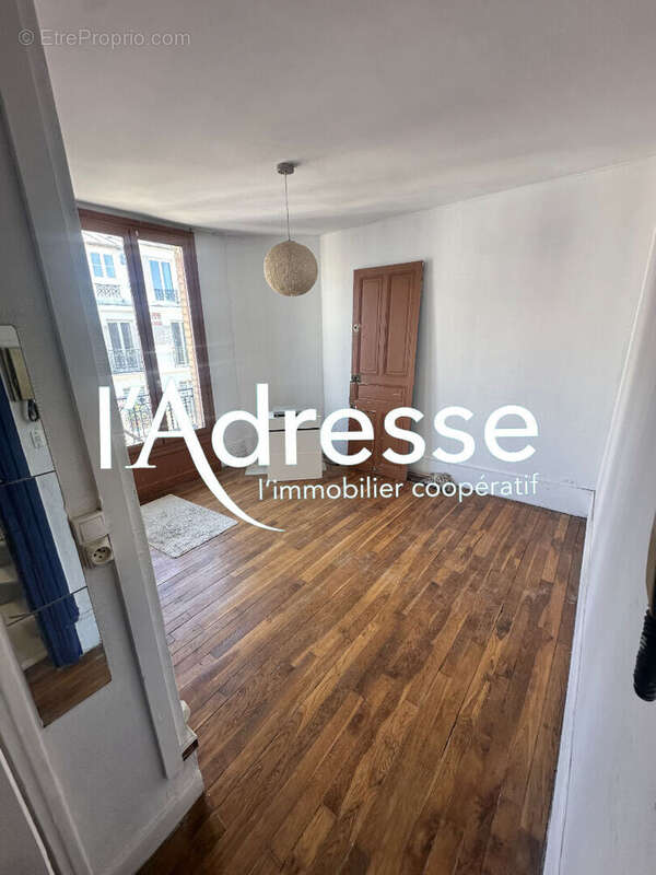 Appartement à PARIS-20E