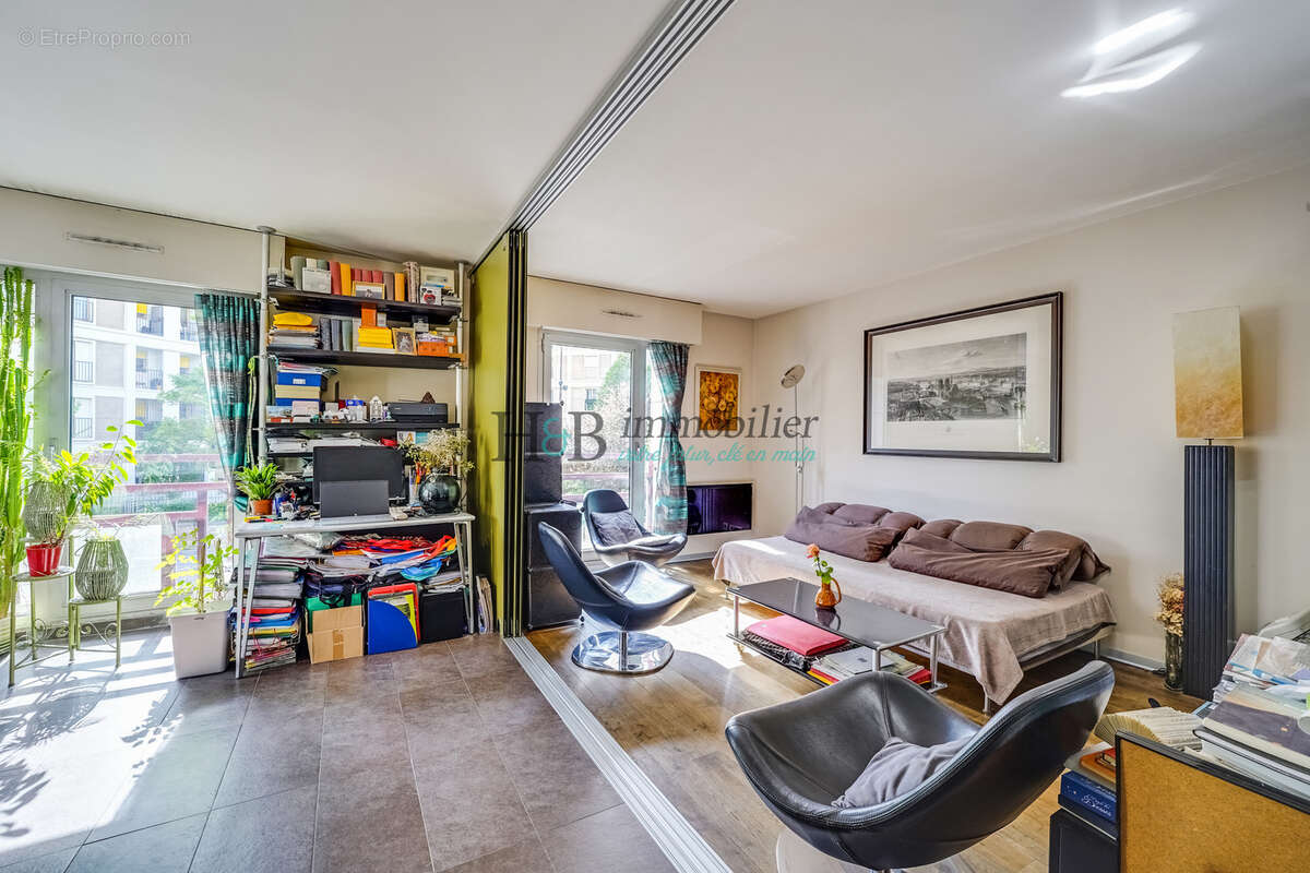 Appartement à PARIS-19E