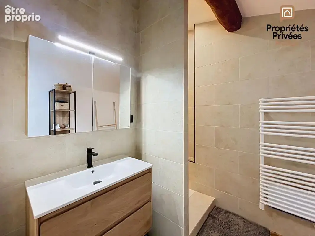 Maison rénovée au coeur de Tourves 90m2, 2chambres, 1 bureau - photo 16