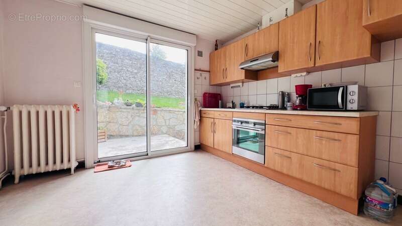 Département Finistère (29) – À vendre à Quimper : Maison T6 de 90 m² habitable avec terrain de 720 m² avec garage - photo 6