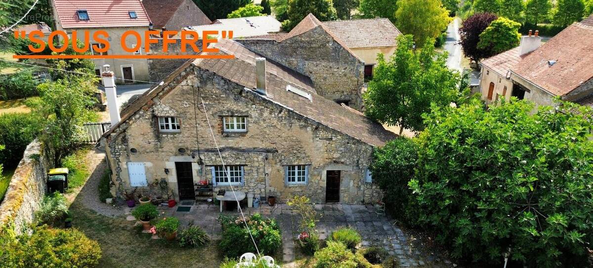 Photo 1 - Maison à VALIGNAT