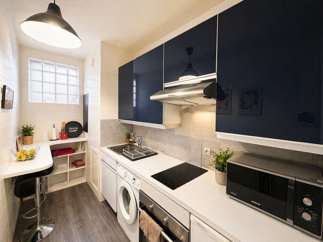 Appartement à PARIS-15E