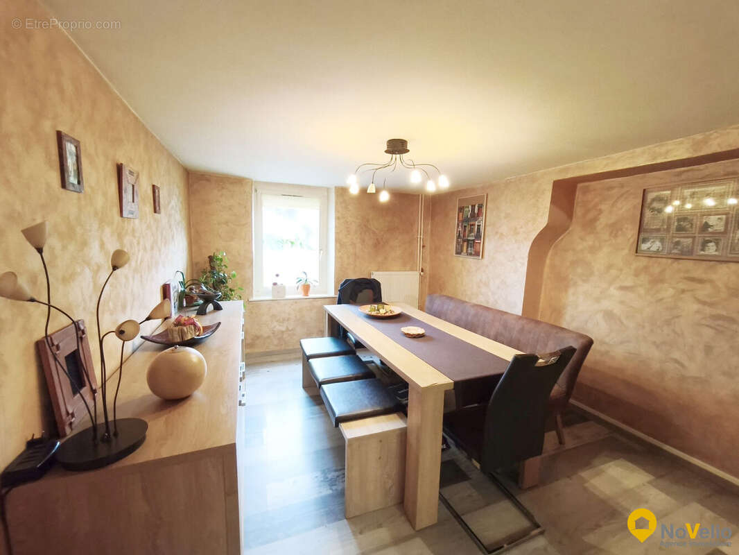 Maison à HOMBOURG-HAUT