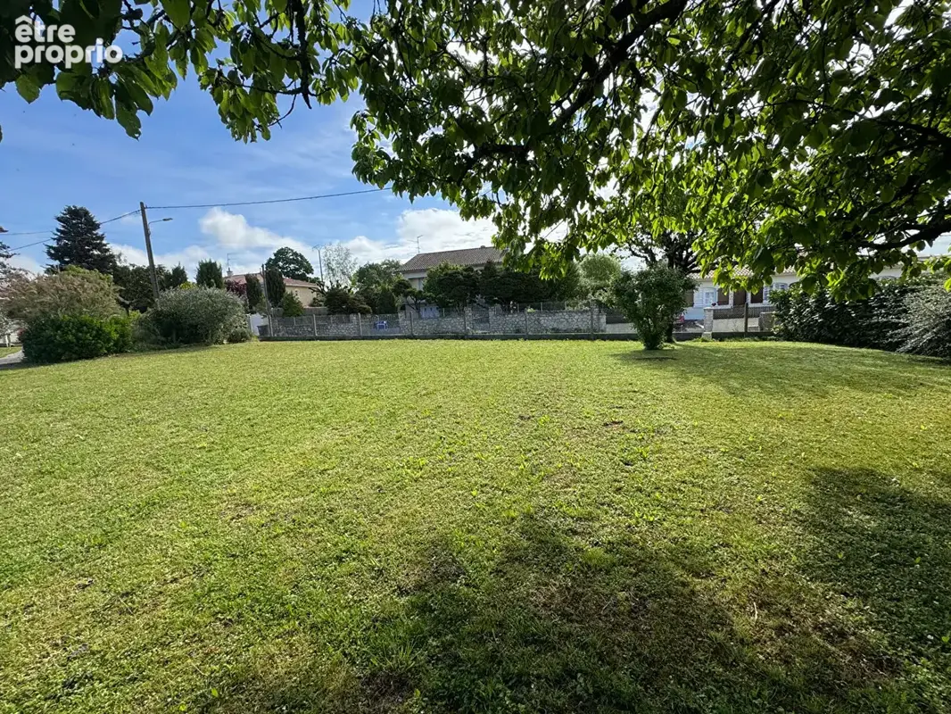 Terrain Balzac 500 m2 - photo 2