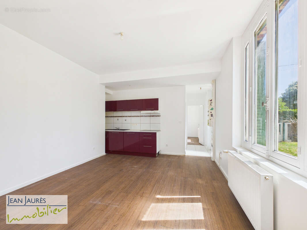 Appartement à LA CHAPELLE-SAINT-LUC
