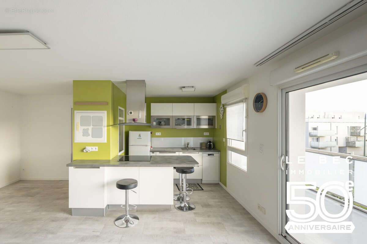 Appartement à SENE