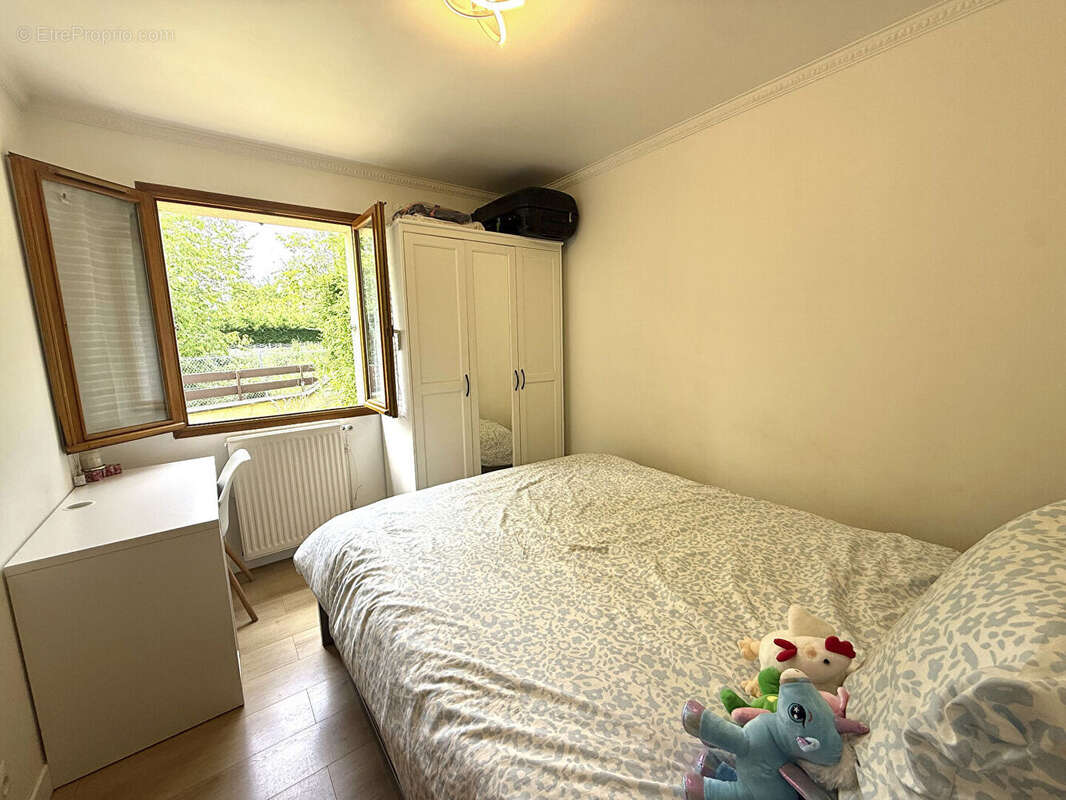 Maison Saint Cyr L Ecole 6 pièce(s) 153 m2 - photo 5