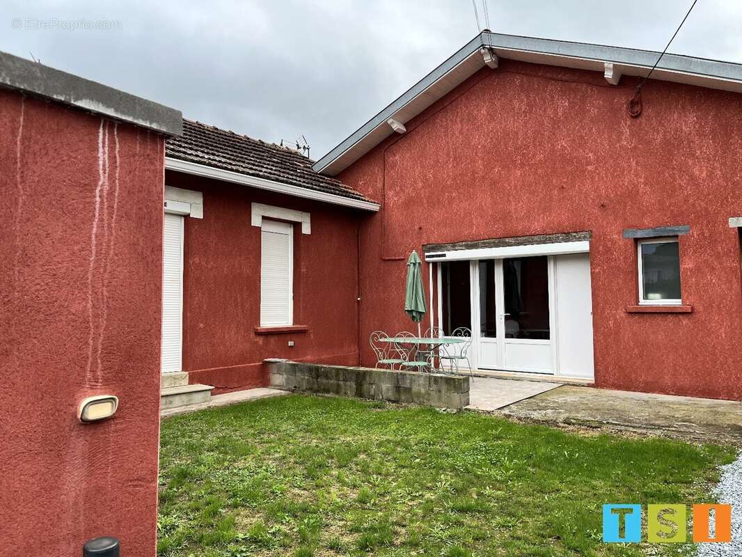 Maison à LOURES-BAROUSSE