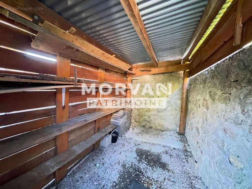 Château-Chinon – Maison de ville avec courette, PAC réversible et tout-à-l'égout - photo 13