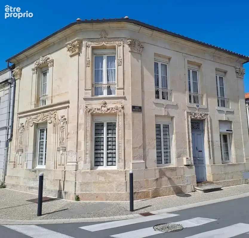 Photo Maison à Surgeres au prix de 145 000€