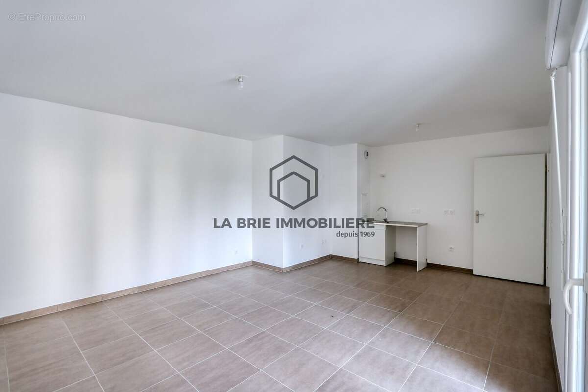 Appartement 49 m² à Mennecy  - photo 4