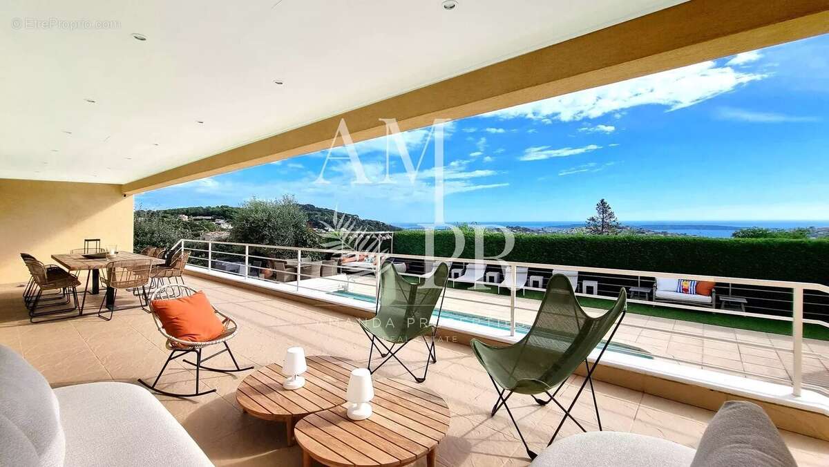 Villa plain pied-vue mer- interieur moderne - photo 6