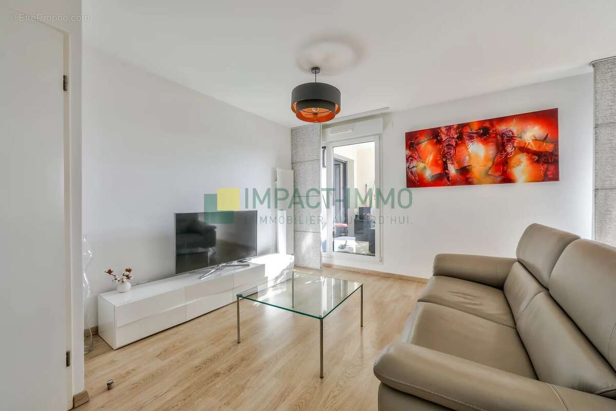 Appartement à COLOMBES