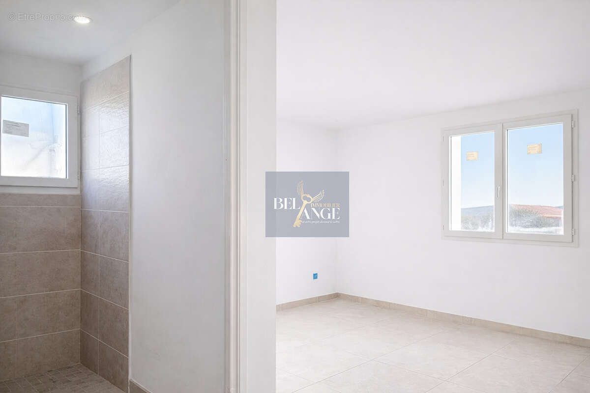 Maison à VALLON-PONT-D'ARC