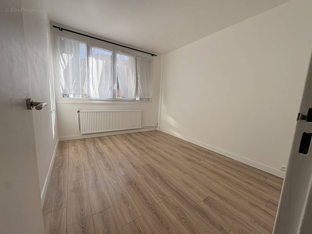 Commerce à JOINVILLE-LE-PONT