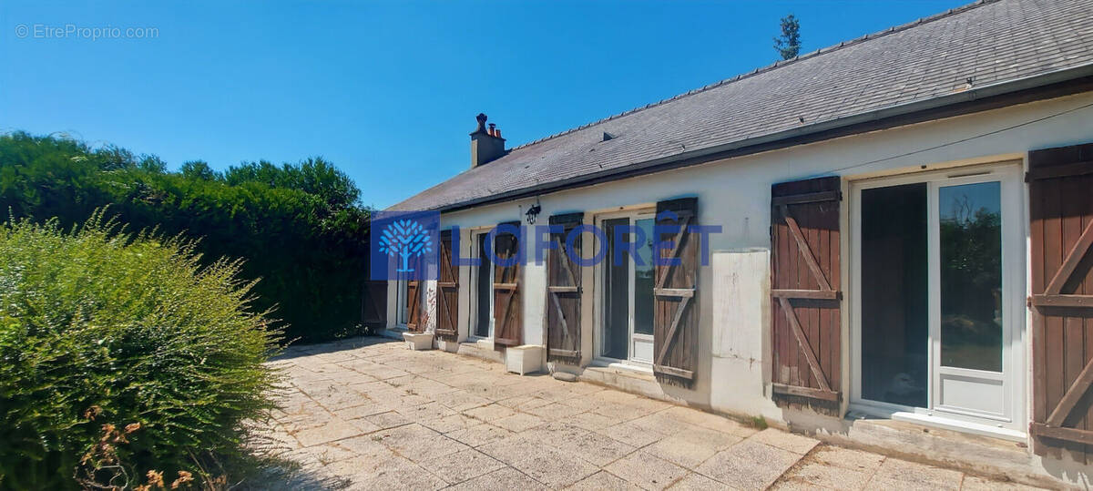 Maison à DRUYE