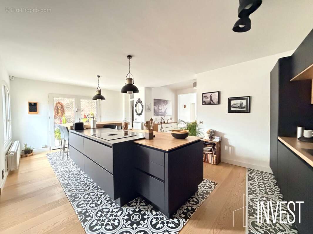 Maison à SIN-LE-NOBLE