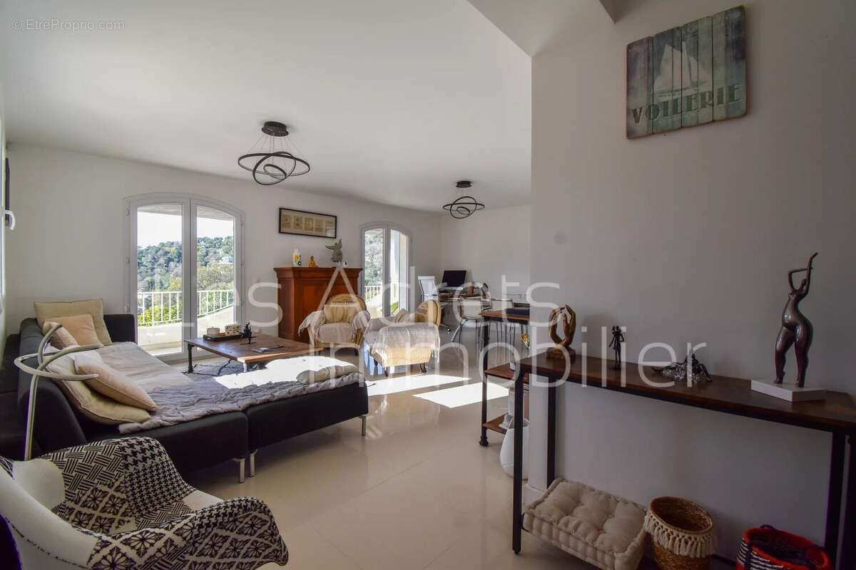 Maison à LES ADRETS-DE-L'ESTEREL