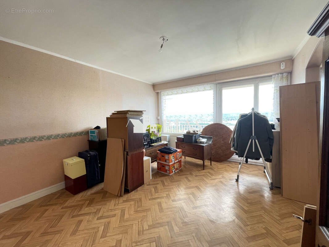 Appartement 74 m² à Lisieux  - photo 2