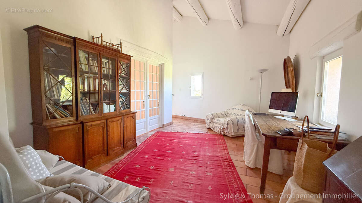 Maison à CADEROUSSE