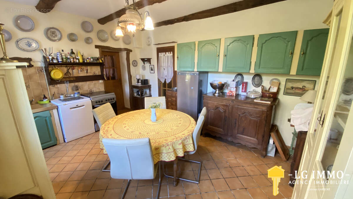 Maison à BOUTENAC-TOUVENT