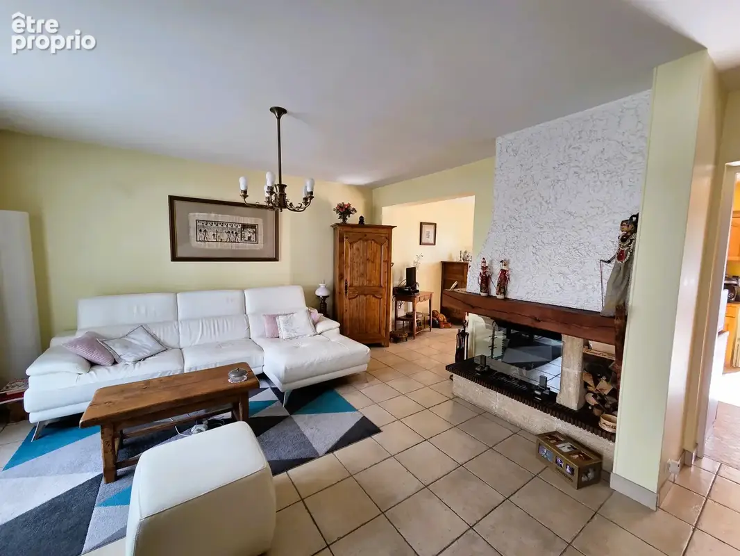 Maison individuelle de 7 pièces de 146m2 + sous sol total sur 548m2 de terrain - photo 7