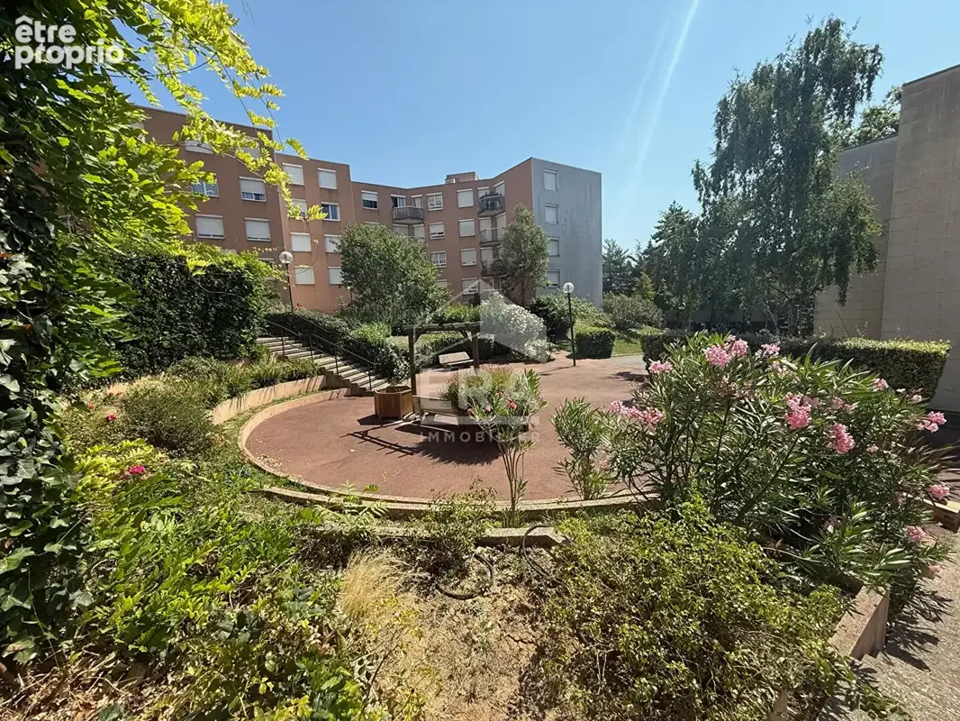 Appartement à MAISONS-ALFORT
