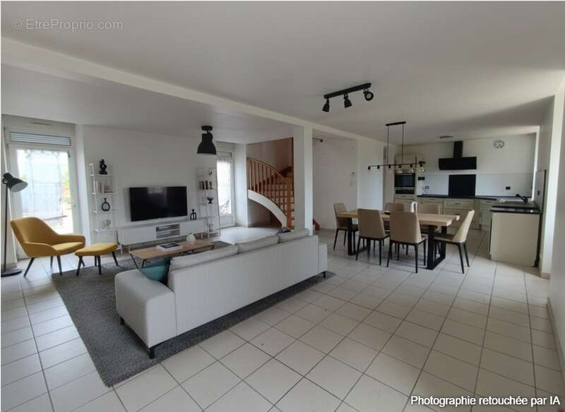 Maison à LAZ