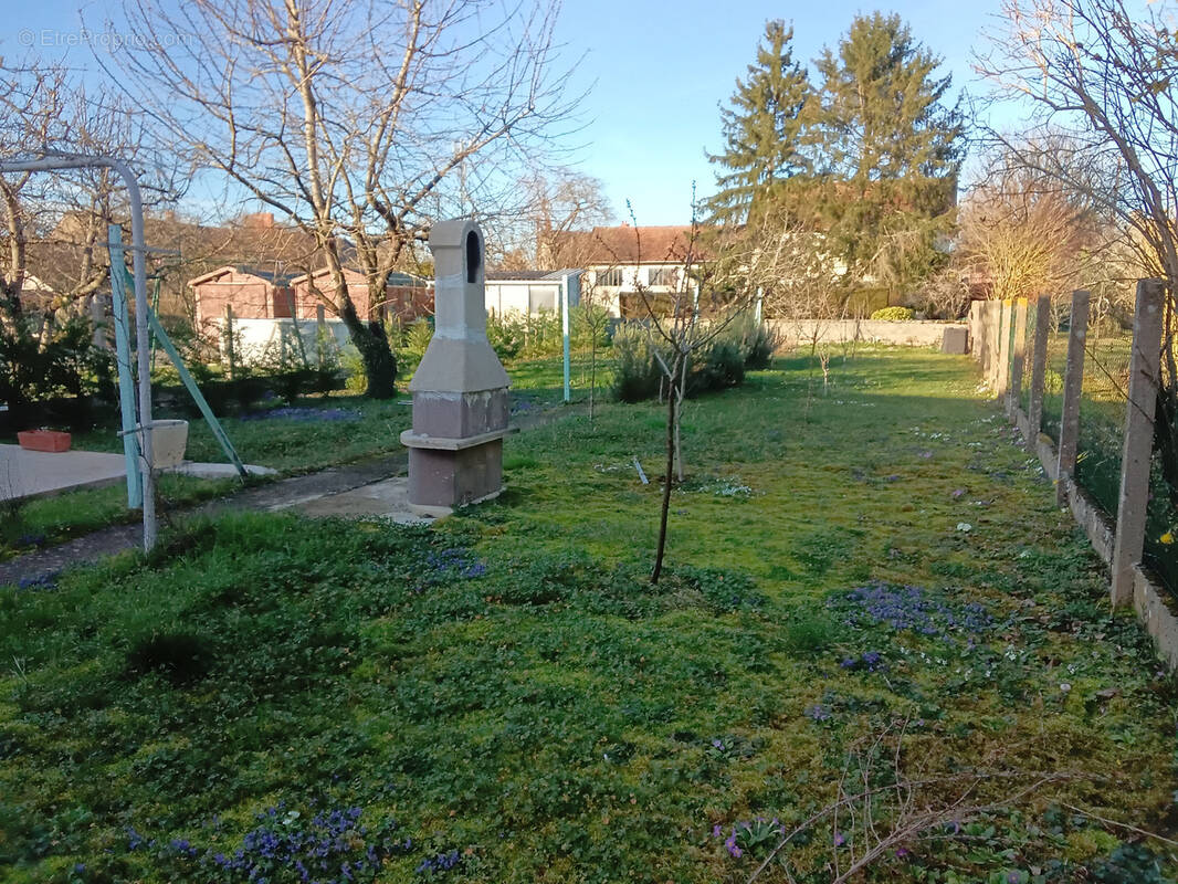 Maison à NERONDES