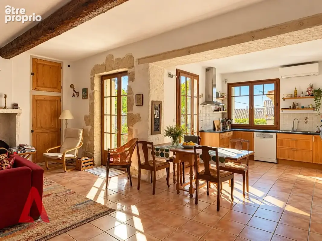 Charmante maison prête à vivre avec trois terrasses et une vue panoramique sur les Pyrénées ! - photo 3