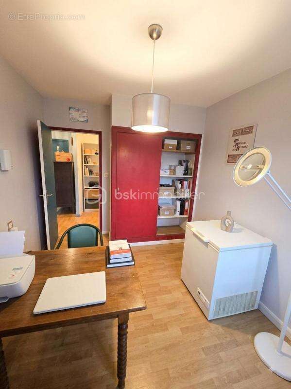 Appartement de standing de 135 m² en plein centre-ville de Langogne - photo 6