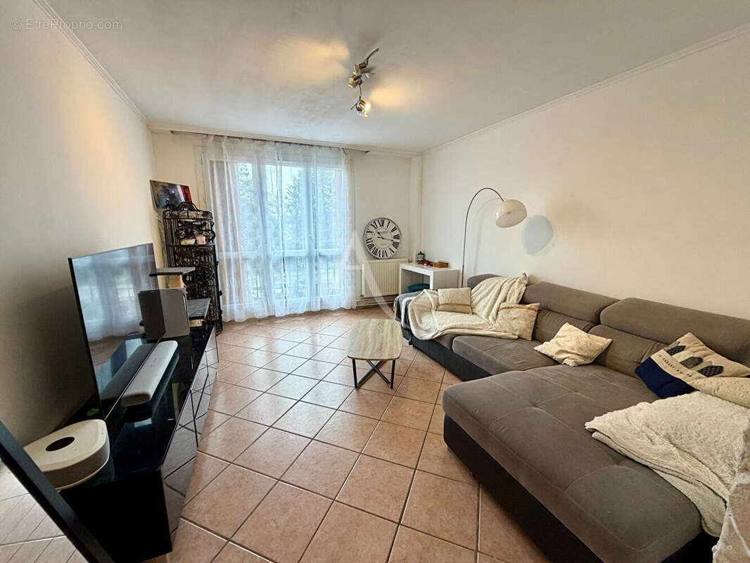Appartement à BROU-SUR-CHANTEREINE