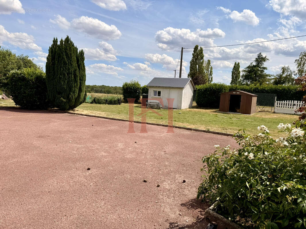 Longère familiale avec dépendance sur terrain clos    secteur calme à 10 min de cloyes - photo 20