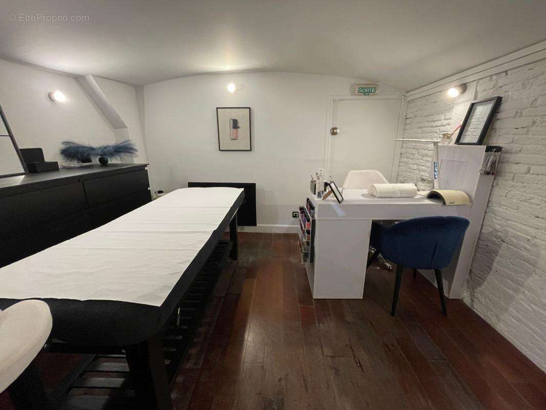 PREMIUM Cession de bail / FDC  petite restauration sans cuisson possible - photo 3
