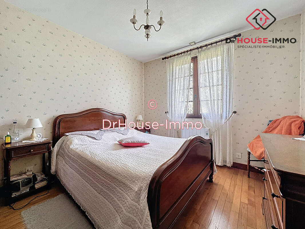 Maison à COULOUNIEIX-CHAMIERS