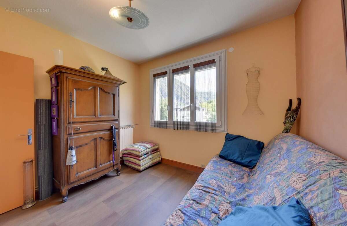 Appartement à SAINT-EGREVE