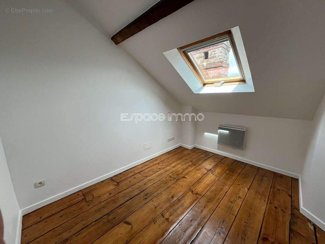 Ensemble immobilier vendu loué de deux maisons avec dépendances - 115m² - MONTVILLE - photo 7