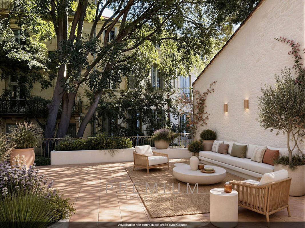 Montpellier ECUSSON - Appartement bourgeois de 232 m2 avec agréable terrasse de 70 m2 - photo 2