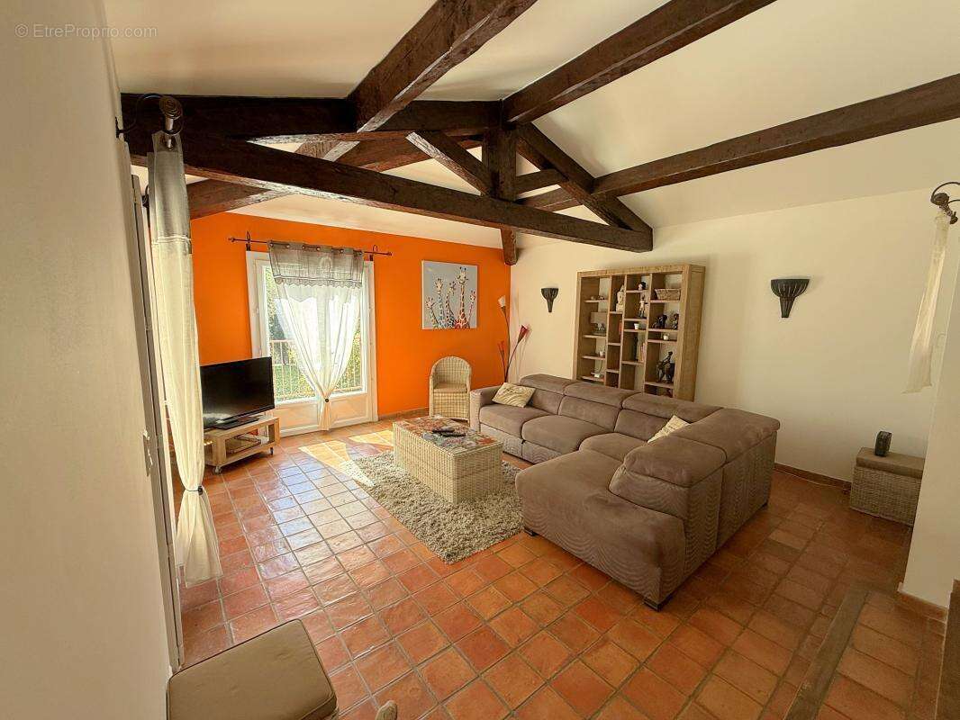 Maison à SAINT-MAXIMIN-LA-SAINTE-BAUME