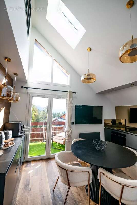 Appartement à SAINT-ETIENNE-DE-TINEE