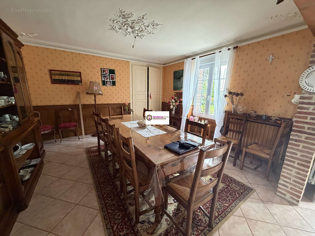 Maison à LE MELE-SUR-SARTHE